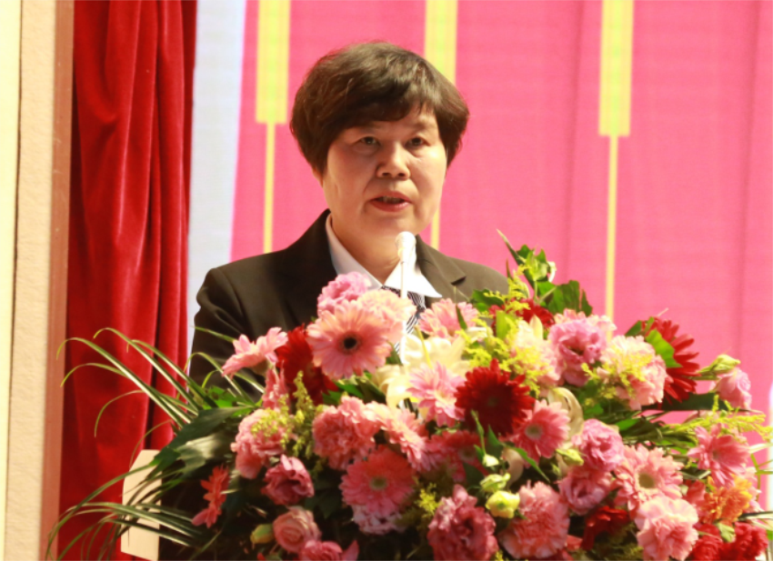 华体会hth·（体育）（中国）官方网站第一届党委班子选举大会---徐州市树恩中学总校长薛淑萍同志致开幕辞